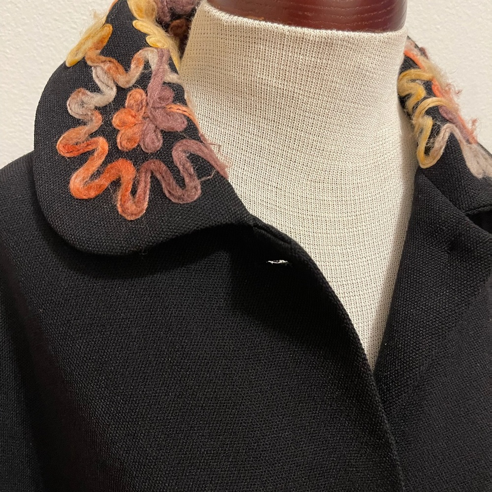 Unique jacket - Picture 5 of 12